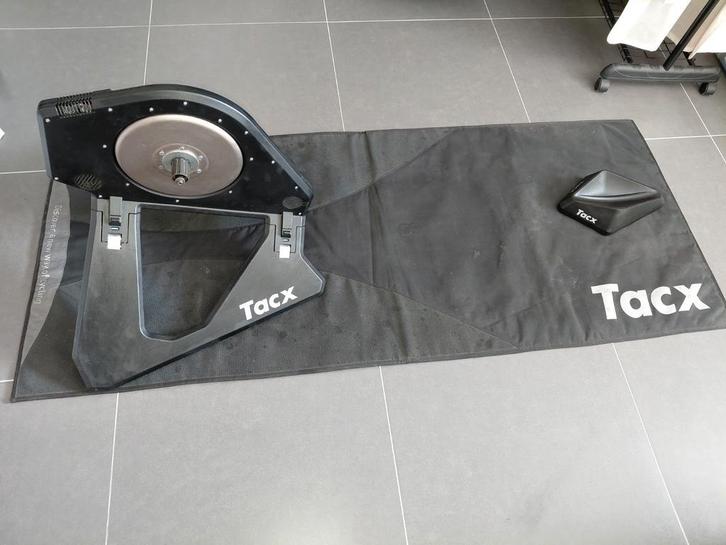 Tacx neo smart, Fietsen en Brommers, Fietsaccessoires | Overige Fietsaccessoires, Zo goed als nieuw, Ophalen of Verzenden