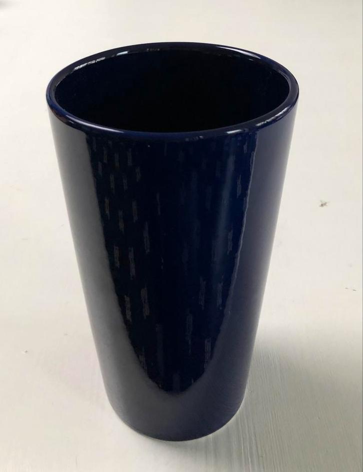 keramieken vaas 18 cm IKEA blauw vintage jaren 90, Huis en Inrichting, Woonaccessoires | Vazen, Zo goed als nieuw, Blauw, Minder dan 50 cm