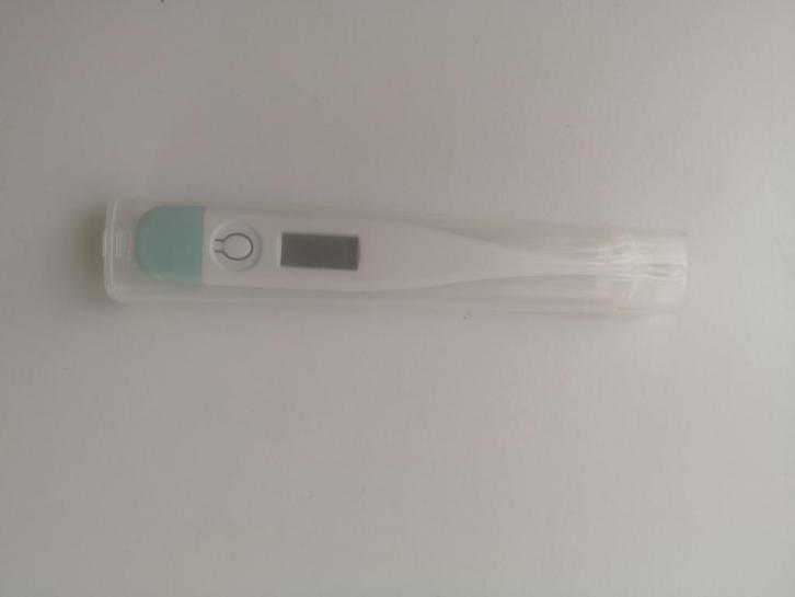 Koortsthermometer digitaal in opbergdoos – 4 €/stuk, Elektronische apparatuur, Persoonlijke Verzorgingsapparatuur, Ophalen of Verzenden