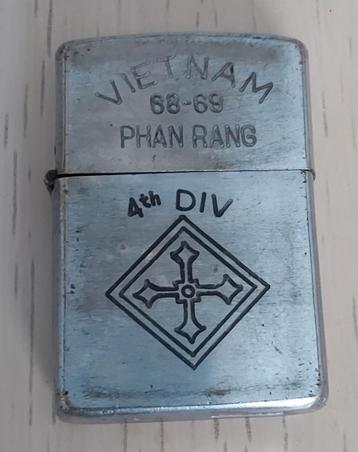 ZIPPO Authentique 4th DIV 1968 Phan Rang beschikbaar voor biedingen
