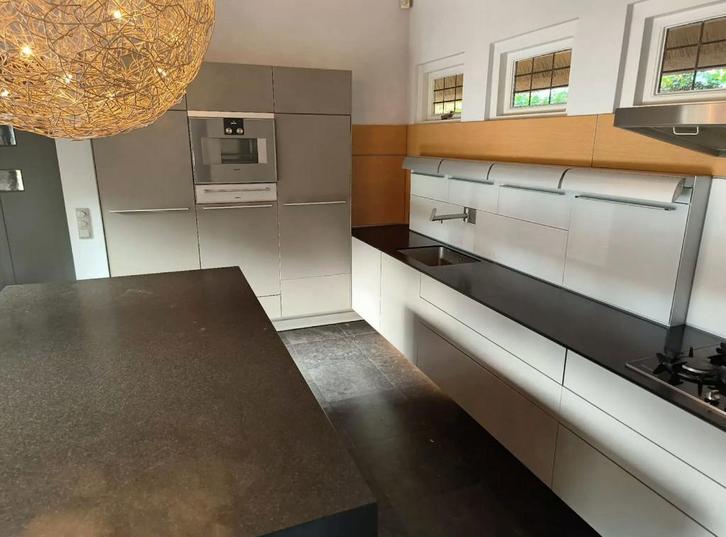 Bulthaup keuken, Maison & Meubles, Cuisine | Cuisines complètes, Utilisé, Autres types, Gris, Granit ou Pierre, Enlèvement