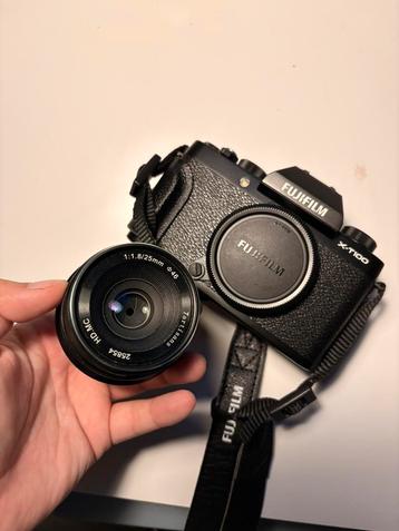 Fujifilm XT100 + 25mm f1,8 lens beschikbaar voor biedingen
