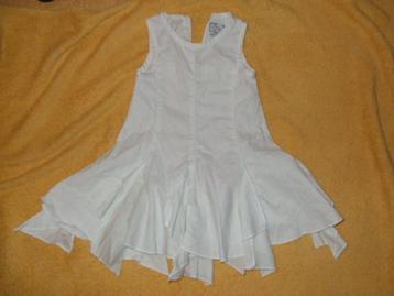 une robe blanche / lin-coton/ pour la fille 2-3ans, 92cm