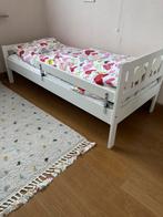 Lit enfant avec matelas et barriere, Enfants & Bébés, Chambre d'enfant | Lits, Enlèvement, Comme neuf, Matelas
