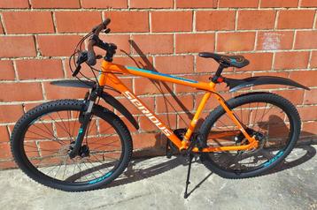 Prachtige Mountainbike Rockville Serious 27,5 inche wielen beschikbaar voor biedingen
