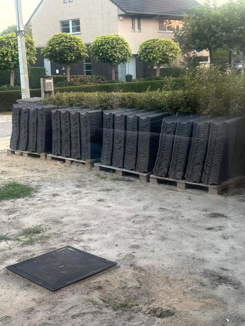 Koramic ovh dakpannen janssens dings blauw gesloorg, Doe-het-zelf en Bouw, Dakpannen en Dakbedekking, Zo goed als nieuw, Dakpannen