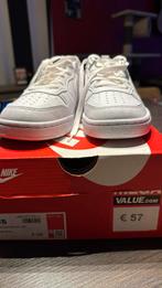 Witte Nikes maat 38, Kleding | Dames, Schoenen, Ophalen of Verzenden