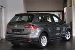 Volkswagen Tiguan 1.5 TSI ACT Parkpilot Lijnassist Trekhaak, Te koop, Zilver of Grijs, Benzine, Gebruikt