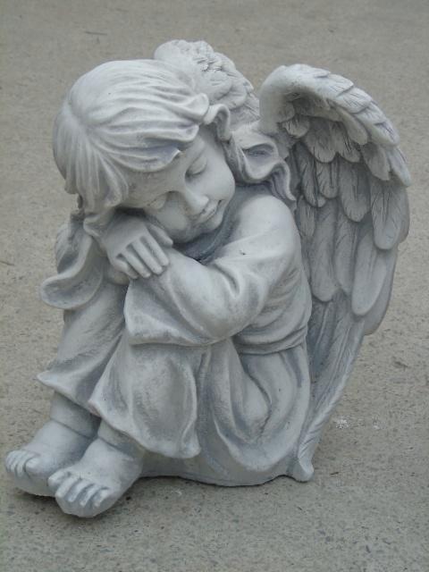 Engel zittend, een stenen meisje..., Tuin en Terras, Tuinbeelden, Nieuw, Engelenbeeld, Steen, Ophalen