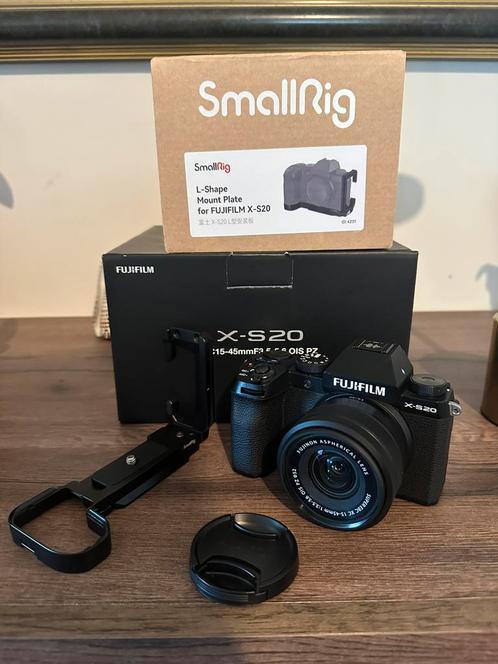 Fujifilm X-S20+ XC 15-45 mm f/3.5-5.6 OIS PZ hybride camera, Audio, Tv en Foto, Fotocamera's Digitaal, Zo goed als nieuw, Ophalen of Verzenden