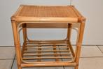 Petite table de chevet en rotin, Maison & Meubles, Bois, Moins de 55 cm, Enlèvement, Moins de 45 cm