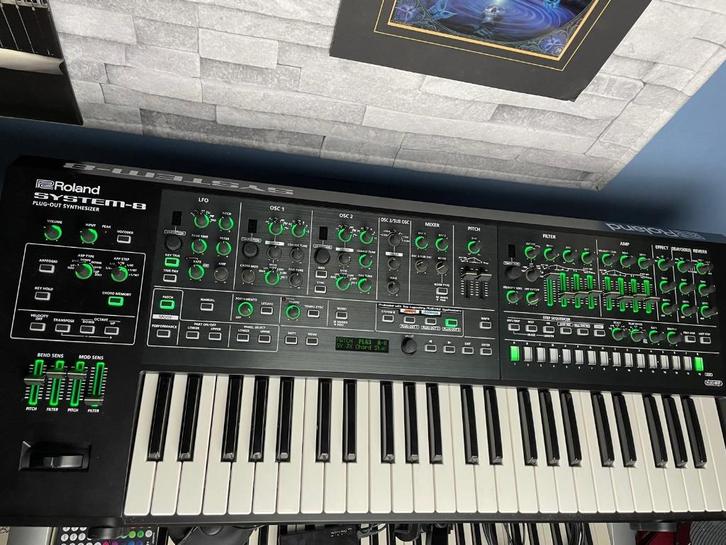 Muziekinstrumenten Te Koop, Musique & Instruments, Synthétiseurs, Comme neuf, 49 touches, Roland, Avec connexion MIDI, Enlèvement ou Envoi