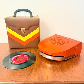 ZELDZAME PLATENSPELER MINERVA GA45-R SPACE AGE FLUO ORANGE beschikbaar voor biedingen