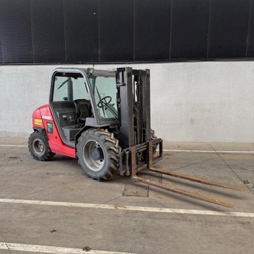 Heftruck semi ruw terrein 2,5t - manitou, Zakelijke goederen, Machines en Bouw | Heftrucks en Intern transport, Heftruck, Diesel