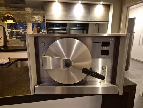 Miele Hogedrukstoomoven met alle accessoires in goede staat!, Elektronische apparatuur, Ovens, Gebruikt, Inbouw, Oven, Minder dan 45 cm