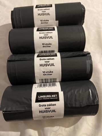 4 rollen met grote zakken voor huisvuil Limburg (44l) beschikbaar voor biedingen