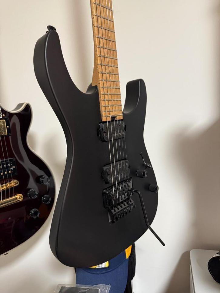 Charvel Limited Edition Pro-Mod DK24R HH FR Satin Black MIM, Muziek en Instrumenten, Snaarinstrumenten | Gitaren | Elektrisch
