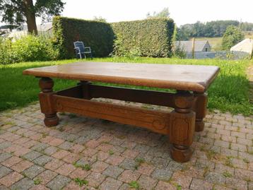 Table basse en bois de chênes 