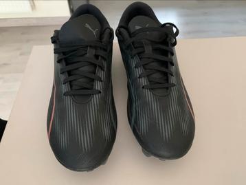 Puma voetbalschoenen (nieuw) maat 39 beschikbaar voor biedingen