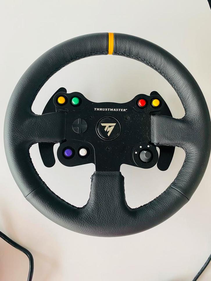 Thrustmaster leather 28GT wheel add-on, Games en Spelcomputers, Spelcomputers | Xbox | Accessoires, Zo goed als nieuw, Ophalen