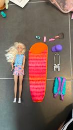 Barbie kamperen, Kinderen en Baby's, Speelgoed | Poppen, Ophalen, Zo goed als nieuw, Barbie