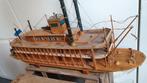 Houten boot mississippi, Ophalen, Zo goed als nieuw
