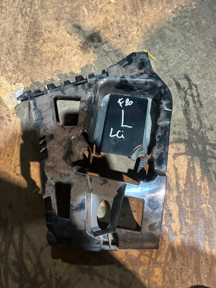 Guide pare-chocs gauche BMW F20 LCI 51127371753, Autos : Pièces & Accessoires, Carrosserie & Tôlerie, Pare-chocs, BMW, Arrière