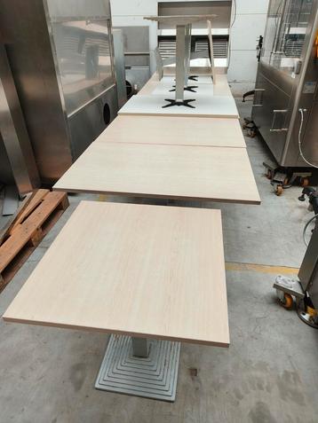 15 tables Gama (110 x 70 cm et 70 x 70 cm), Mobilier, Onbekend, Utilisé, Onbekend