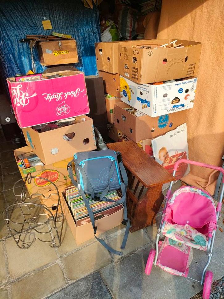 15 Dozen rommelmarkt gerief enz, Diversen, Rommelmarktspullen, Ophalen