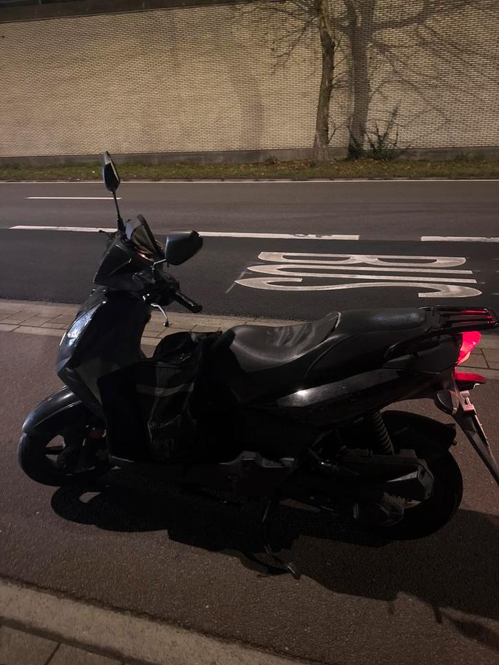 Scooter te koop – start niet, Fietsen en Brommers, Scooters | SYM, Gebruikt, Overige modellen, Klasse A (25 km/u), Benzine, Ophalen of Verzenden