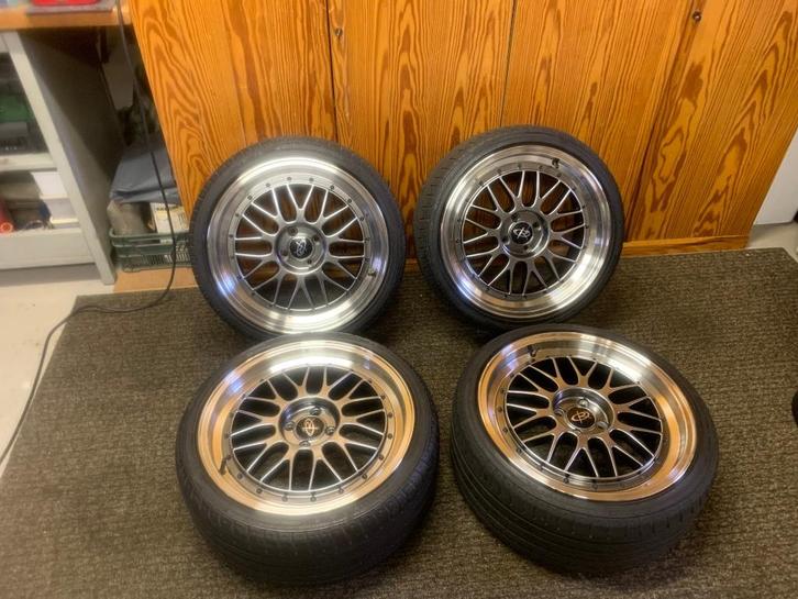 ROTA LINEA CORSA VELGEN 18 DUIMS, Auto-onderdelen, Banden en Velgen, Velg(en), Zomerbanden, 18 inch, 225 mm, Personenwagen, Gebruikt