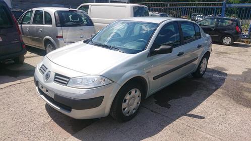 Renault mégane 1400cc essence 2004 146000km ve GARANTIE, Autos, Renault, Entreprise, Achat, Mégane, ABS, Airbags, Ordinateur de bord