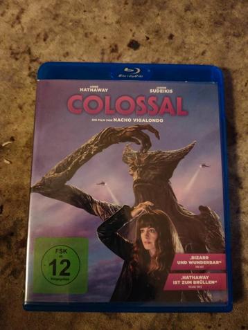 Blu-ray colossal m H hateway,J sudekis aangeboden  beschikbaar voor biedingen