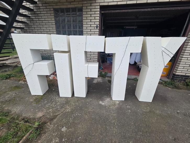 Versiering FIFTY met lichtjes, Hobby en Vrije tijd, Feestartikelen, Zo goed als nieuw, Versiering, Ophalen