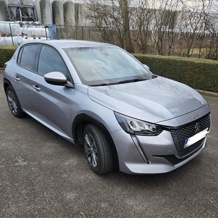 Peugeot E-208 Allure Elektrisch (2021), Auto's, Peugeot, Particulier, Achteruitrijcamera, Adaptive Cruise Control, Airbags, Airconditioning