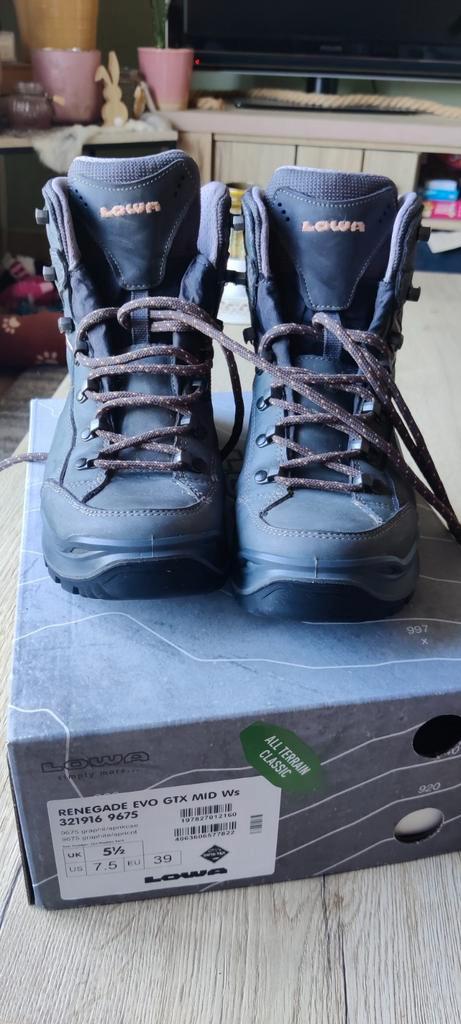 Lowa Renegade Evo GTX MID Ws Dames wandelschoenen, Sport en Fitness, Bergsport en Wandelen, Zo goed als nieuw, Schoenen, Ophalen of Verzenden