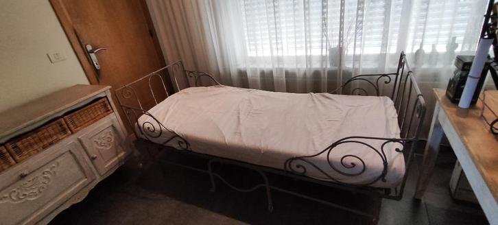 Antiek ijzeren bed – goede vintage staat, Antiek en Kunst, Antiek | Meubels | Bedden, Ophalen