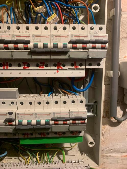 Harde werker iDeal als hulp Electricien slijpen  kappen, Vacatures, Vacatures | Elektriciens
