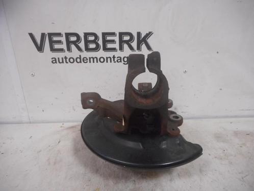 WIELNAAF RECHTS VOOR Ford Focus (01-1970/-) (bv613k170dncr), Auto-onderdelen, Remmen en Aandrijving, Ford, Gebruikt