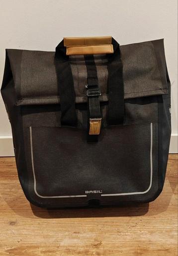 Basil fietstas urban dry 20 liter. beschikbaar voor biedingen