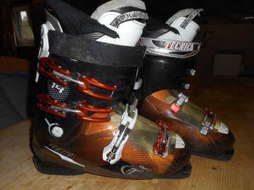 SKIBOTTEN TECNICA m 45-46, SKI'S, STOKKEN Leki, + 2 draagz. beschikbaar voor biedingen