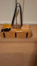 Mooie handtas van Johnny Farah, Handtassen en Accessoires, Tassen | Damestassen, Ophalen of Verzenden, Zo goed als nieuw, Overige kleuren