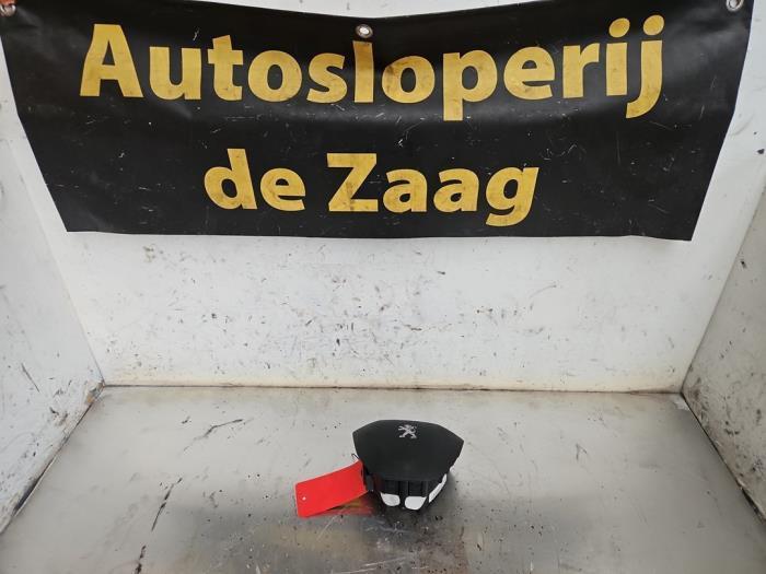 Airbag gauche (volant) d'un Peugeot 208, Autos : Pièces & Accessoires, Autres pièces automobiles, Peugeot, Utilisé, 3 mois de garantie