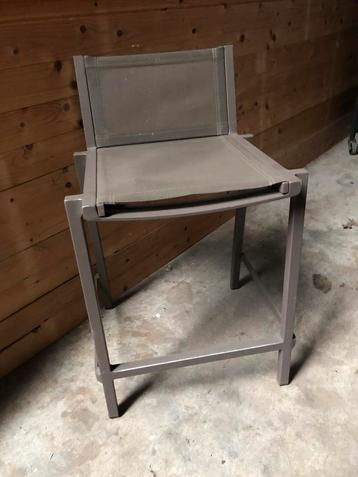 Lot 26x Satelliet barkrukken design terras  beschikbaar voor biedingen