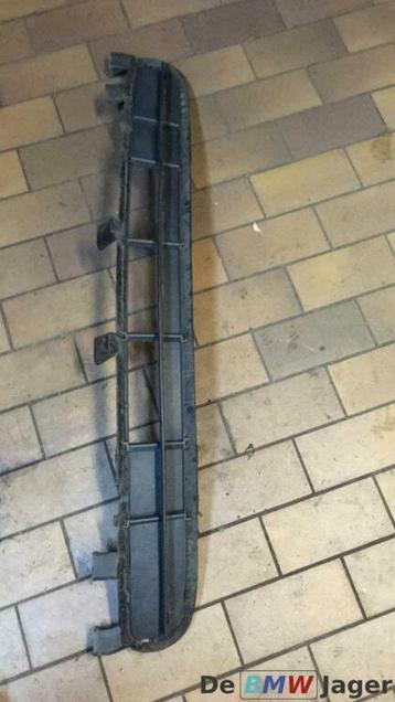 Bumpergrille BMW 3-serie Compact E46 51118252788 beschikbaar voor biedingen