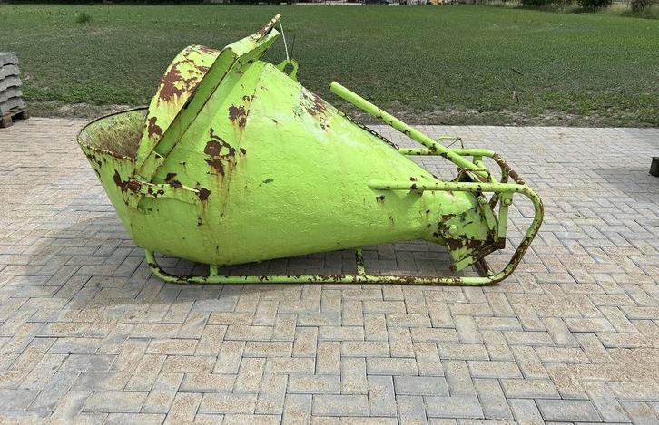 Betonkubel/beton kubel onderlossing liggend 750L gebruikt, Doe-het-zelf en Bouw, Lieren en Takels, Gebruikt, Ophalen