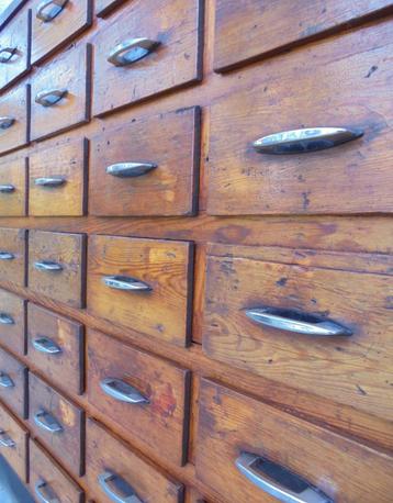 Industriële ladekast apothekerskast winkelkast werkplaats beschikbaar voor biedingen