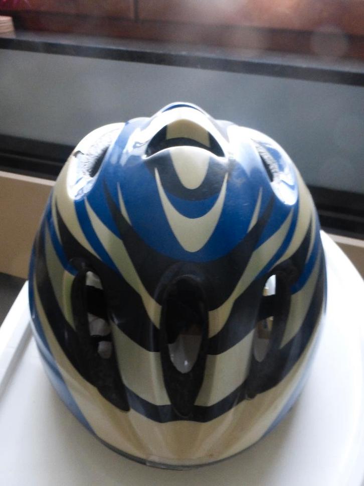 Fietshelm, rolschaatsen... TM 53-56 cm. Lage prijs 7€, Fietsen en Brommers, Fietsaccessoires | Fietshelmen, Zo goed als nieuw