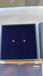 Oorbellen Violet Hamden, Handtassen en Accessoires, Oorbellen, Nieuw, Ophalen of Verzenden, Knopjes of Stekers, Zilver