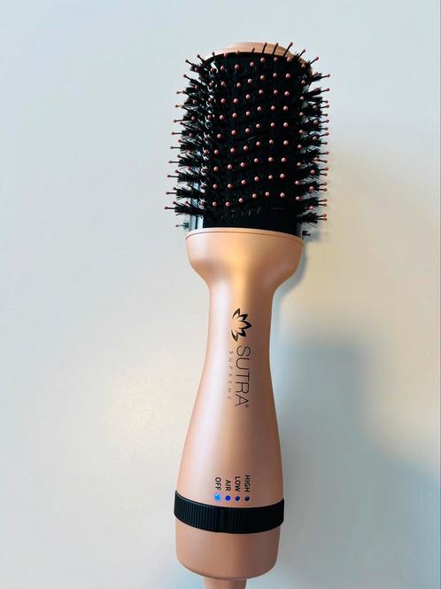 Fohn borstel sutra blow out brush, Handtassen en Accessoires, Uiterlijk | Haarverzorging, Zo goed als nieuw, Ophalen